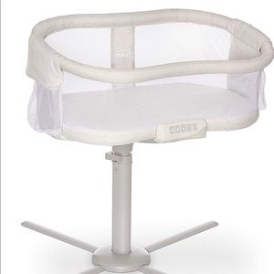 HALO BassiNest Swivel Sleeper